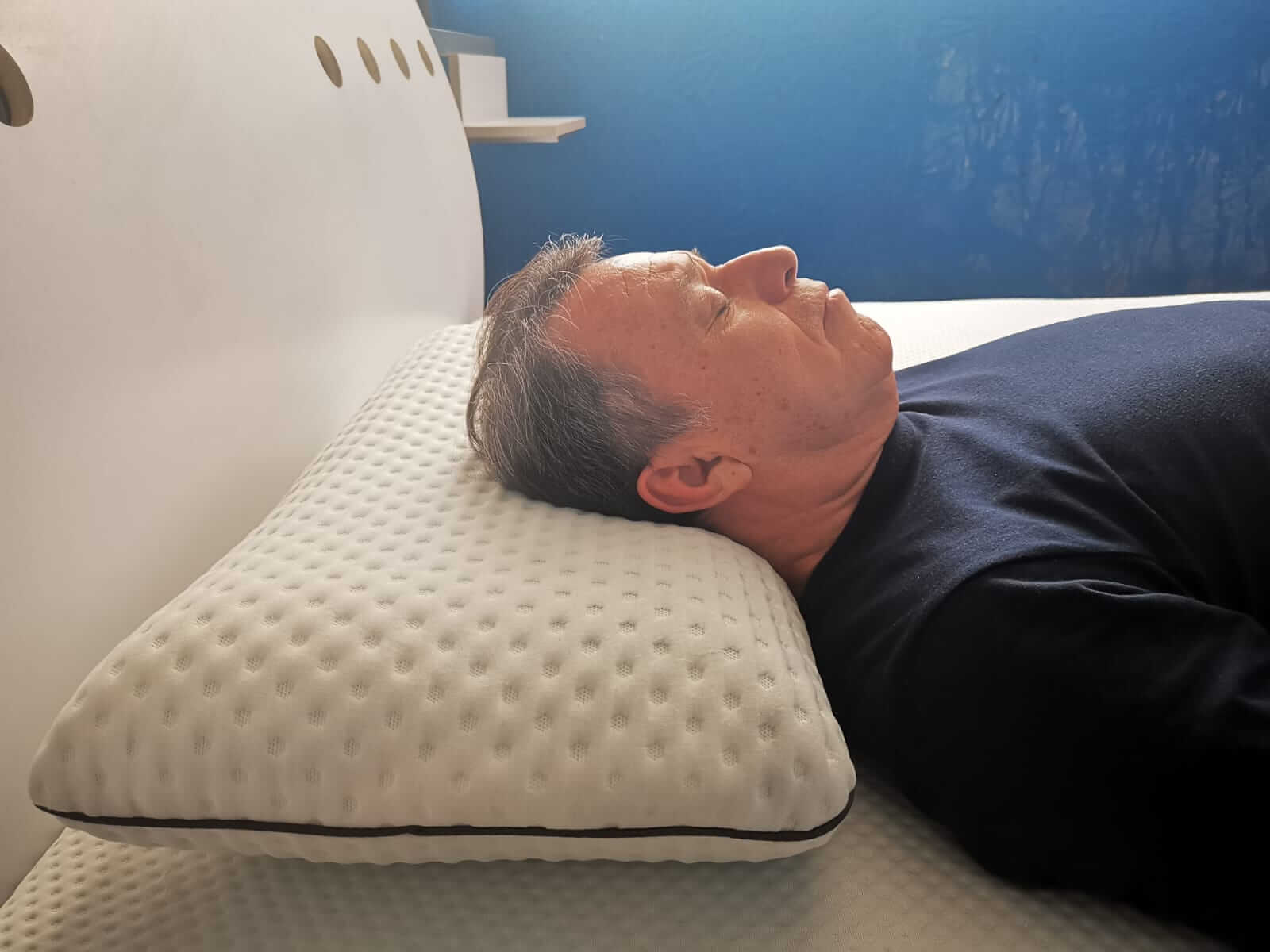 almohada emma diamond degree durmiendo boca arriba